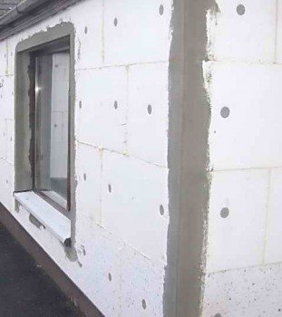 Як утеплити свій будинок ззовні пінопластом