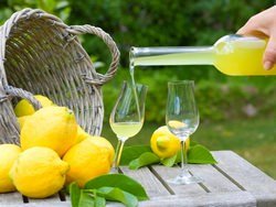 Як приготувати лимончелло (рецепт)