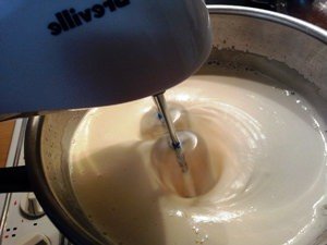 Як приготувати торт в мультиварці: покроковий кулінарний рецепт