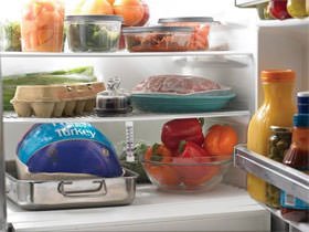 Як правильно мити холодильник