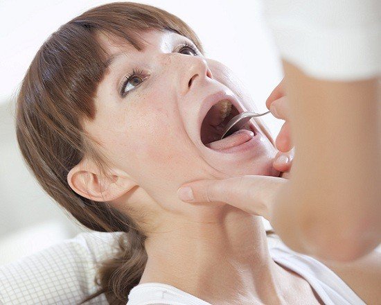 Причини і симптоми хвороби горла. Відповідність симптоматики та форми ураження