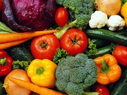 Які овочі корисніше вживати приготованими?