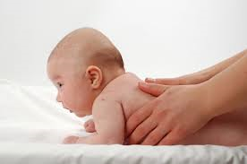 Сильний кашель у немовляти: як допомогти своїй дитині?