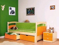 Переваги покупки дитячого ліжка з висувними ящиками