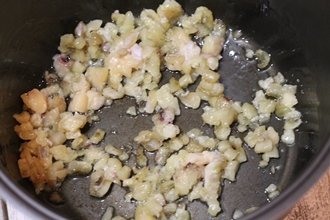 Яловичина з картоплею в мультиварці: покроковий кулінарний рецепт