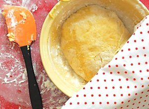 Пиріг з вишнями в мультиварці: покроковий кулінарний рецепт