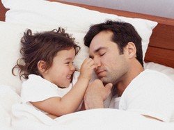 Як можна відучити дитину спати з батьками?