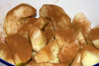 Шарлотка з яблуками в мультиварці: покроковий кулінарний рецепт