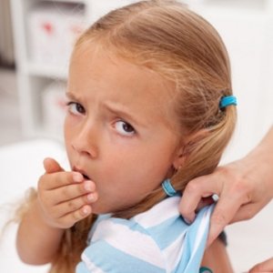 Як і чим лікувати сухий кашель у дітей