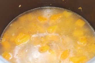 Гарбузовий суп з вершками: покроковий кулінарний рецепт
