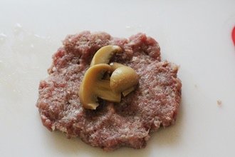 Зрази з грибами: покроковий кулінарний рецепт