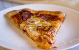 Піца в мультиварці: покроковий кулінарний рецепт
