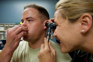 Симптоми і лікування запалення слухової труби