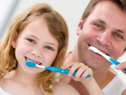 Як правильно доглядати за зубами?