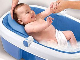 Як правильно купати новонародженого дитини