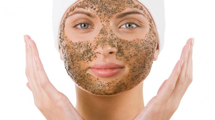 Як потрібно користуватися скрабом для обличчя? Хитрощі очищення шкіри