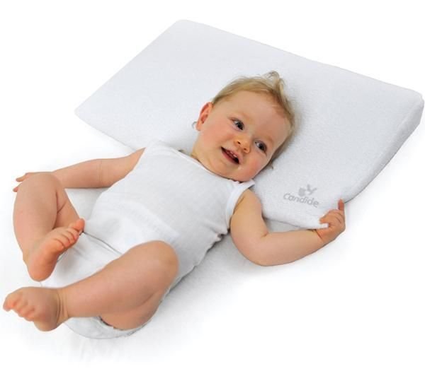 Подушка — обовязкова частина постільних речей новонародженого