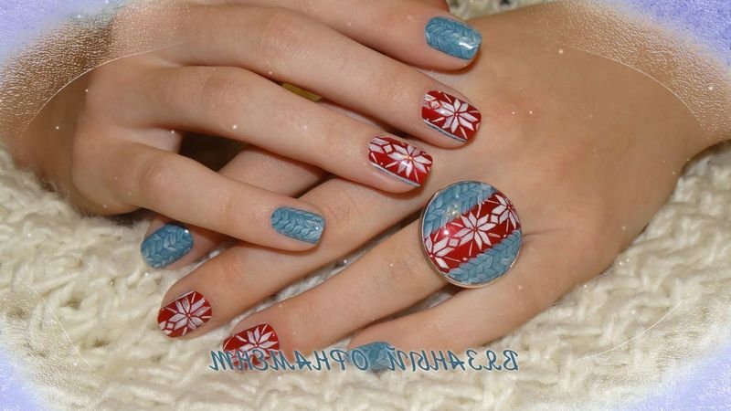 Новорічний зимовий дизайн нігтів