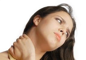 Що робити, якщо болить шия і плечі?