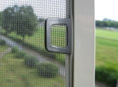 Як встановити москітну сітку на пластикові вікна