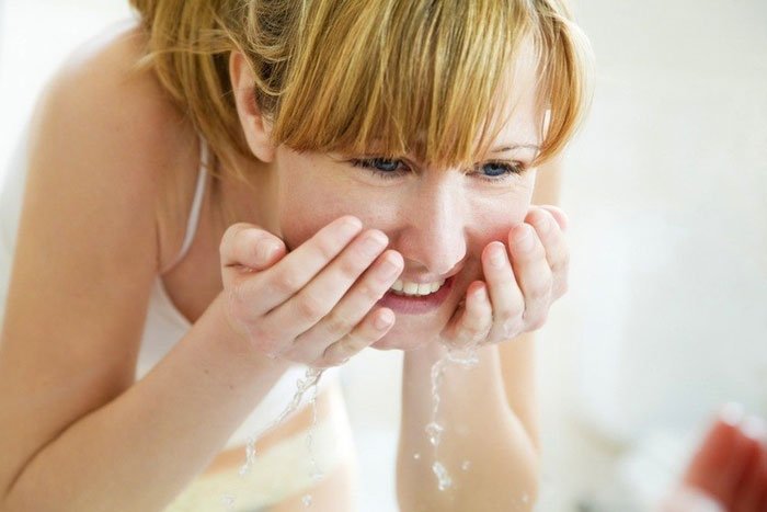 Як правильно вибирати засоби для вмивання для проблемної шкіри?