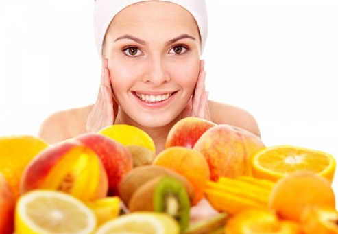 Які потрібні вітаміни від сухості шкіри тіла? Відповідь в статті