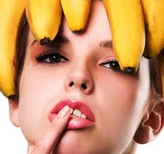 Бананова маска для волосся