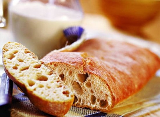 Як зберегти хліб свіжим