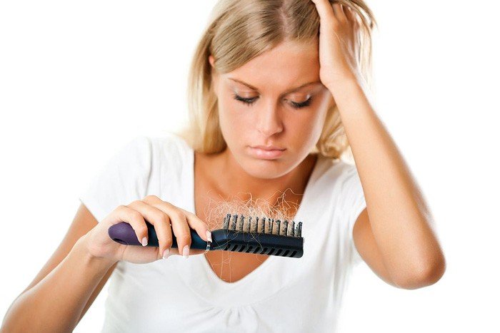 Сильно випадає волосся: що робити, лікування випадіння волосся
