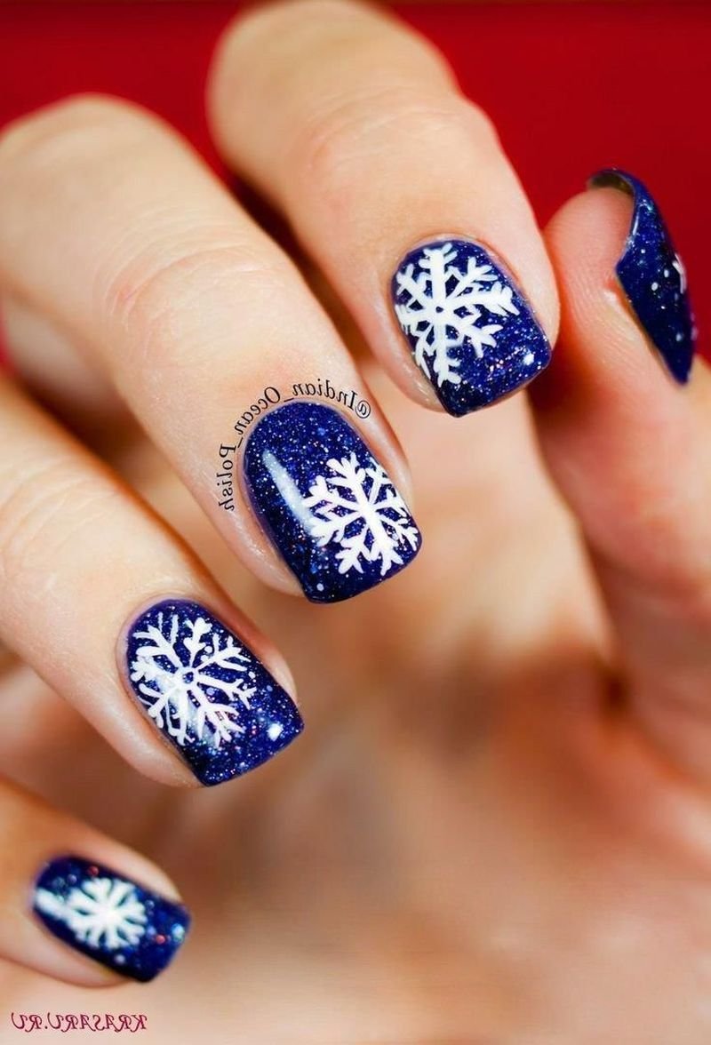Малюнки на нігтях сніжинки фото