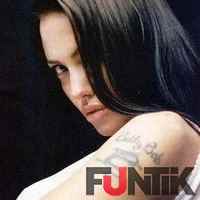 Скільки татуювань у Анджеліни Джолі?