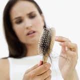 Причини випадіння волосся у жінок