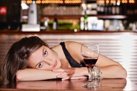 Жіночий алкоголізм — особливості та лікування