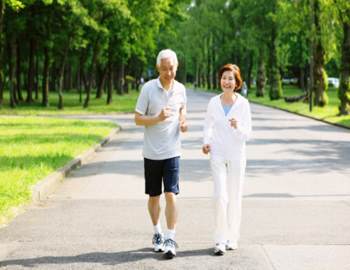 Жвава ходьба може полегшити симптоми хвороби Паркінсона