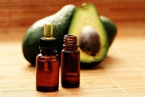 Масло авокадо: лікування волосся і шкіри обличчя!