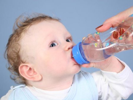 Вода для новонародженого