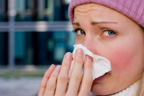 Чому зявляються простудні прищі і як правильно від них позбавлятися