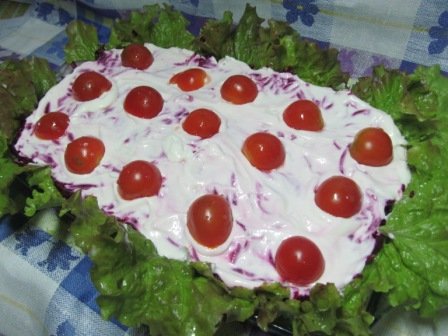Оригінальний салат оселедець під шубою.