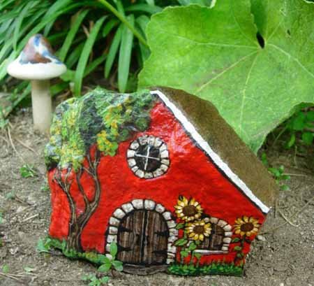 Вироби для саду: 10 будиночків з каменів
