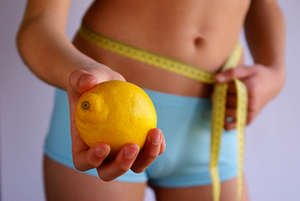 Як можна швидко схуднути, завдяки простій воді та воді з лимоном