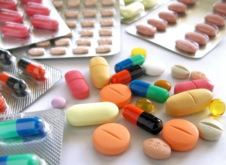 Правильне і контрольоване застосування антибіотиків для лікування прищів
