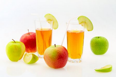 Особливості застосування натурального яблучного оцту проти прищів і відгуки про результати