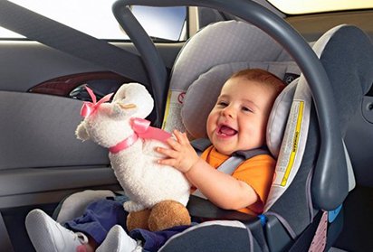 Як перевозити новонародженого в машині