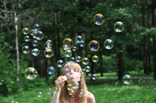 Як в домашніх умовах зробити мильні бульбашки