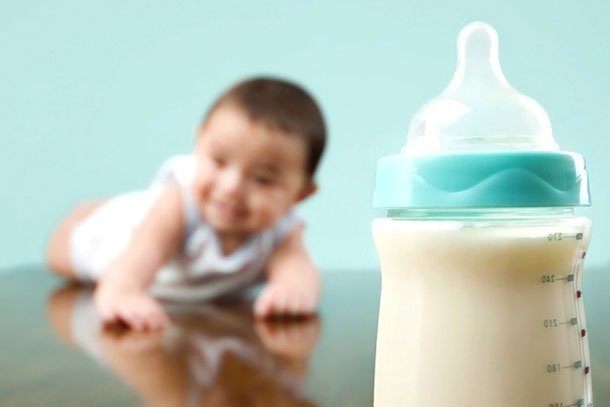 Зціджування грудного молока: що необхідно знати матусі