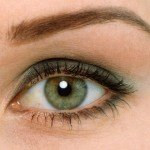 Макіяж для сіро зелених очей – покрокова інструкція