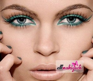 Цікавий макіяж для красунь з зелено карими очима