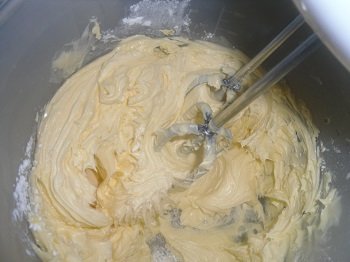 Як приготувати торт Пташине молоко з манкою, докладний рецепт.