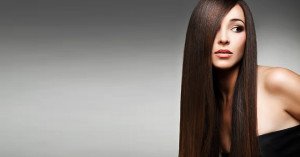 Основні способи випрямлення волосся – домашні та професійні