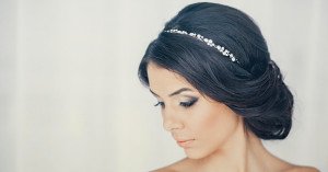 Зачіска в грецькому стилі: кілька повсякденних і весільних варіантів